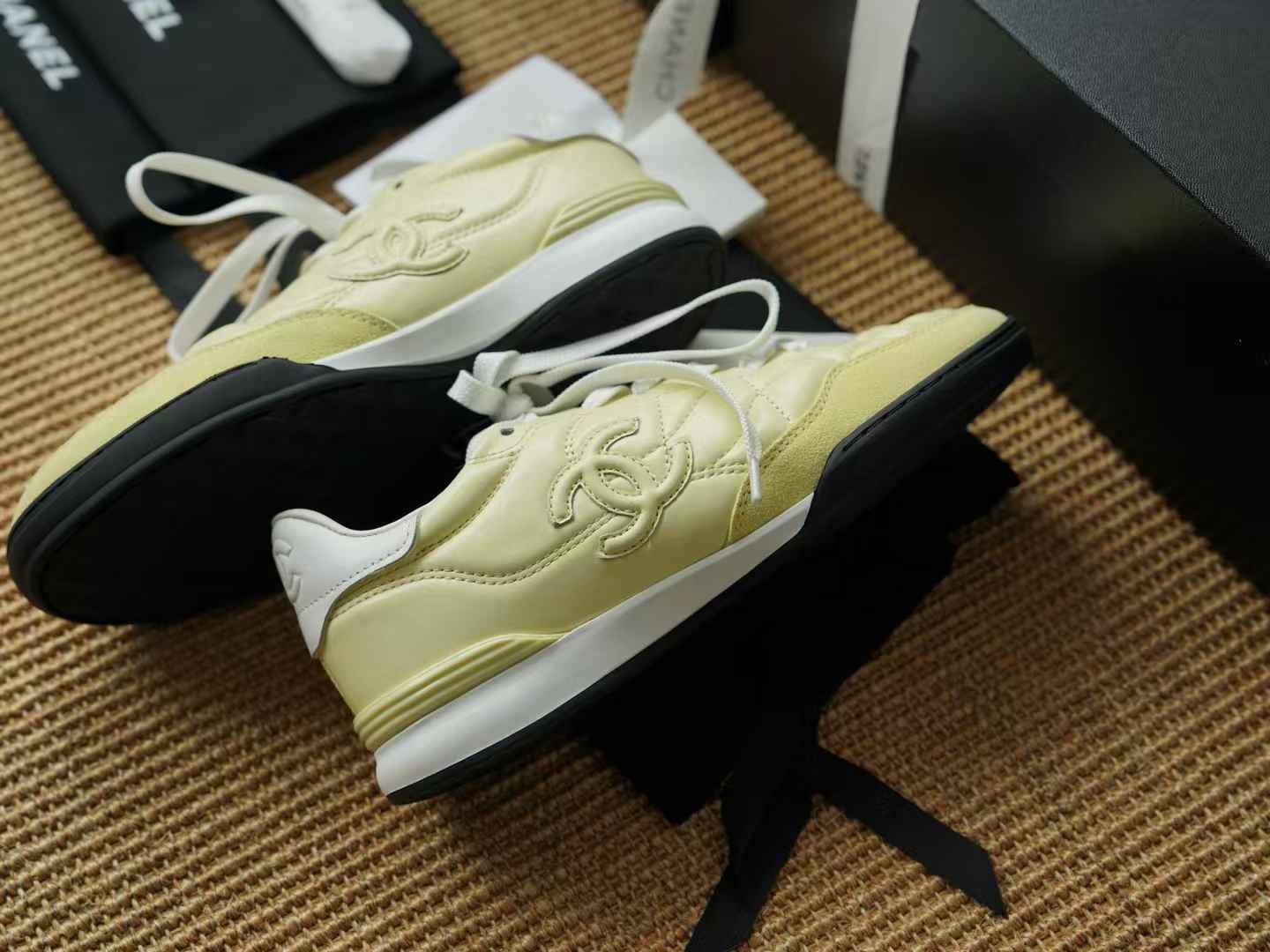 Chanel Baseball shoes view 18