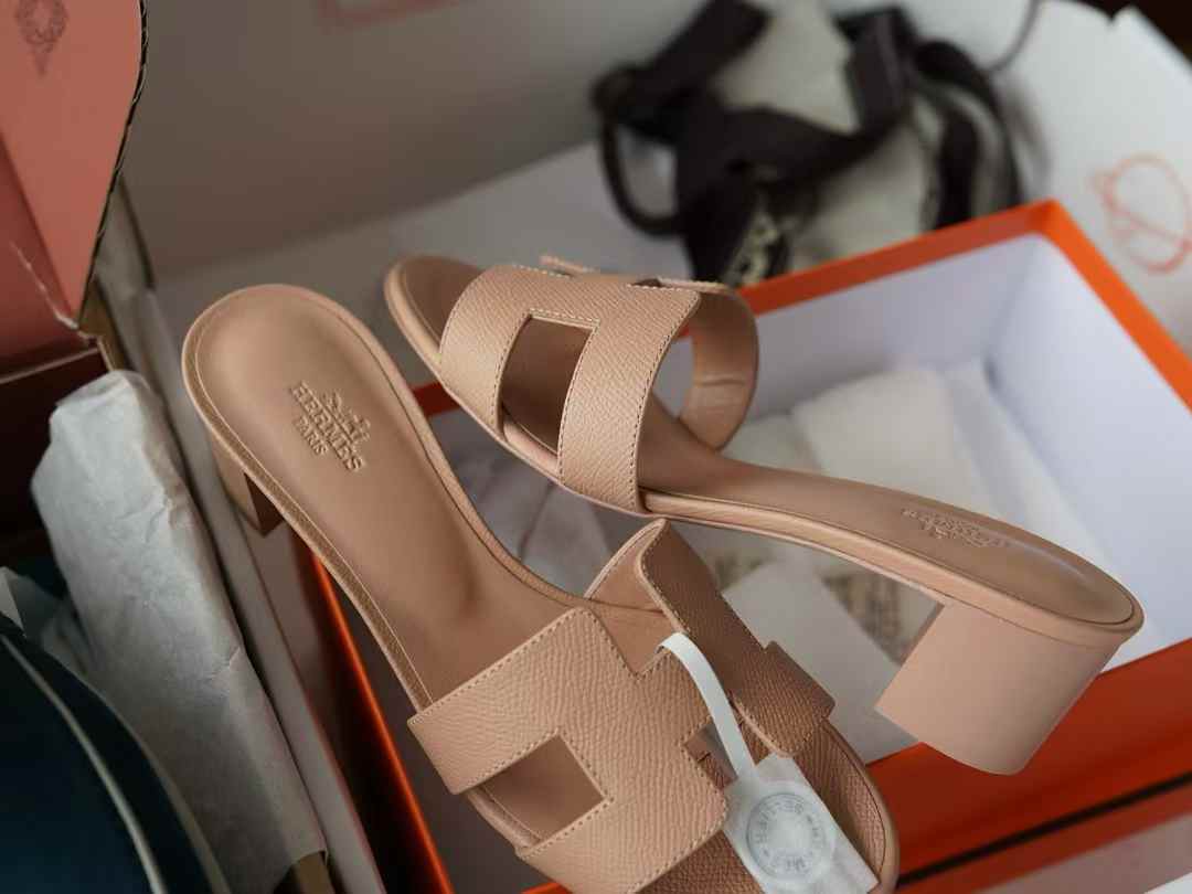 Hermès Slippers view 6