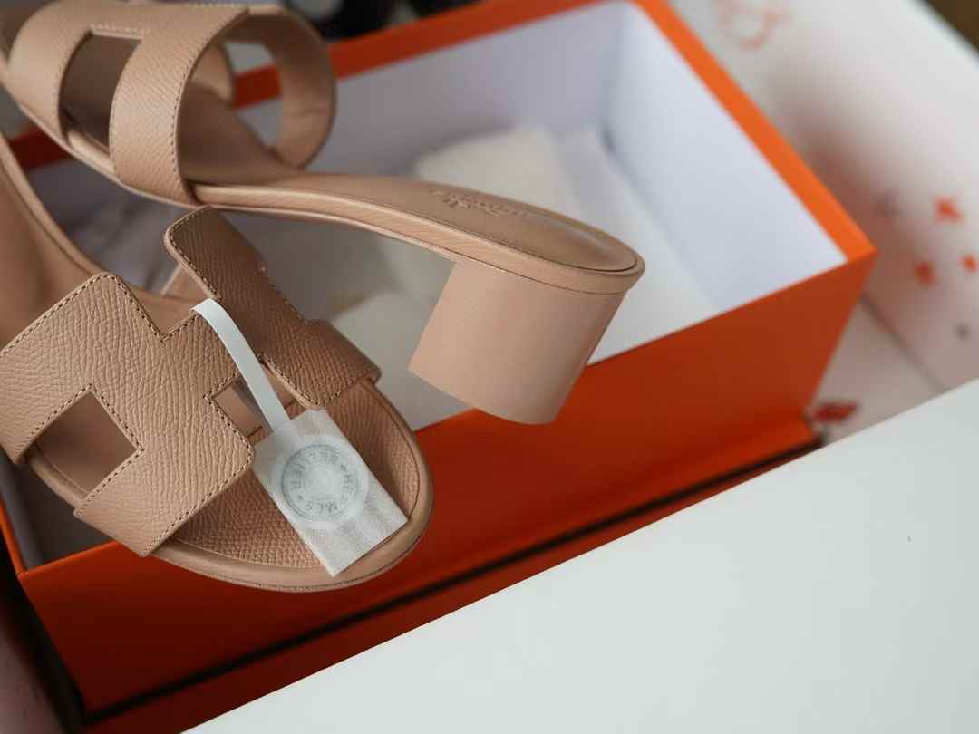 Hermès Slippers view 7