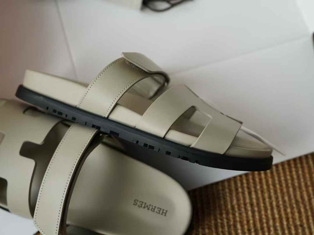 Hermès Slippers view 6