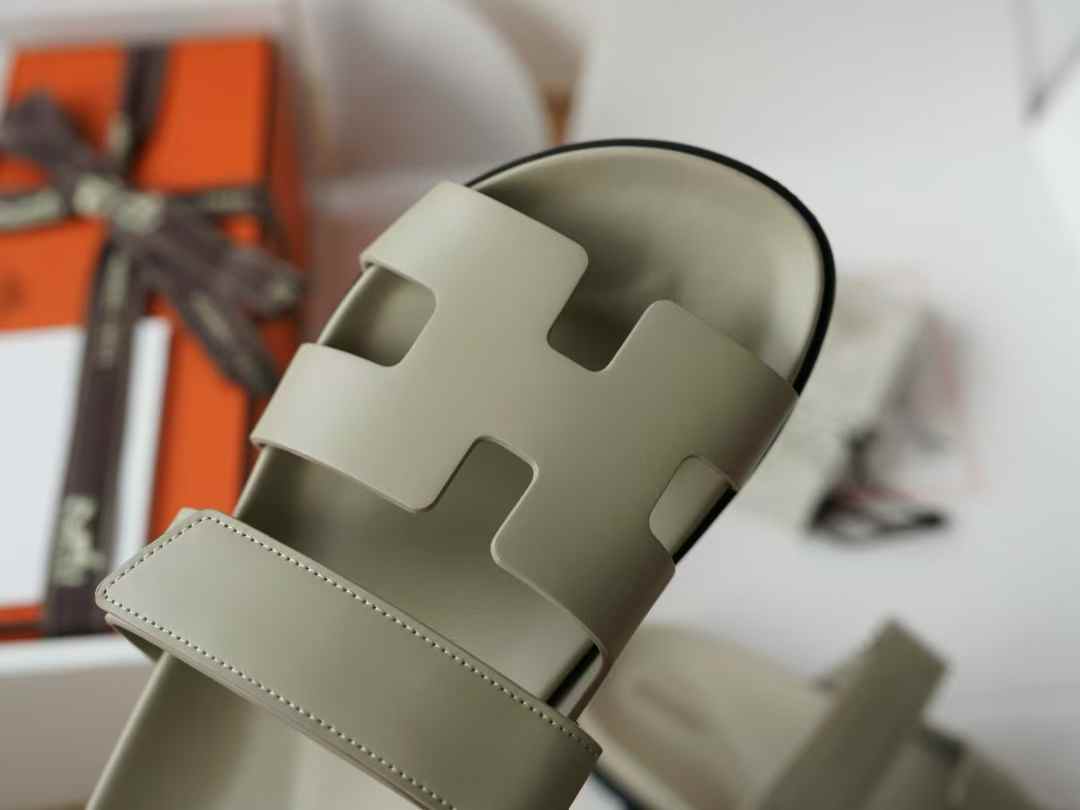 Hermès Slippers view 8