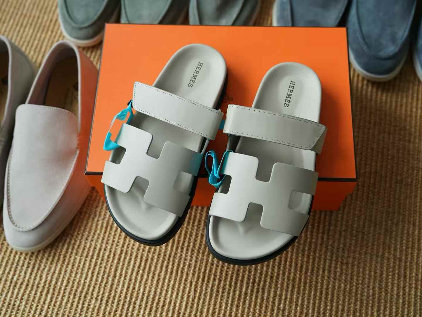 Hermès Slippers view 1