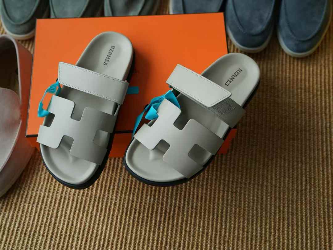 Hermès Slippers view 5