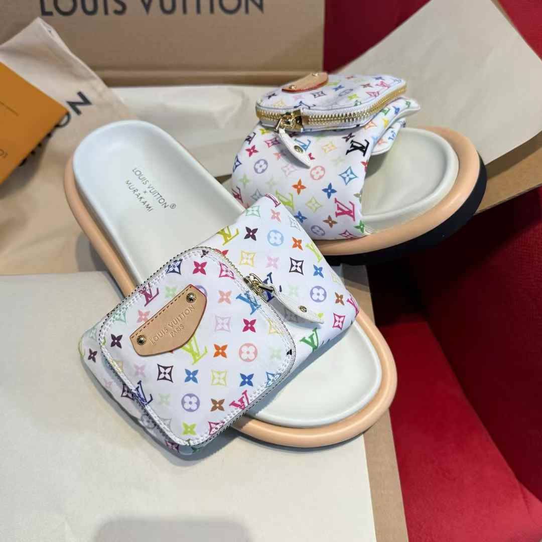 Louis Vuitton Slippers view 3