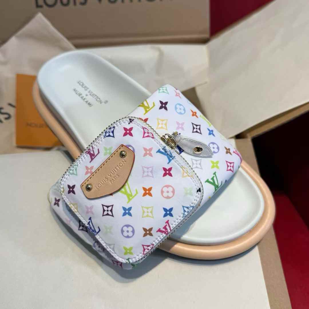 Louis Vuitton Slippers view 5