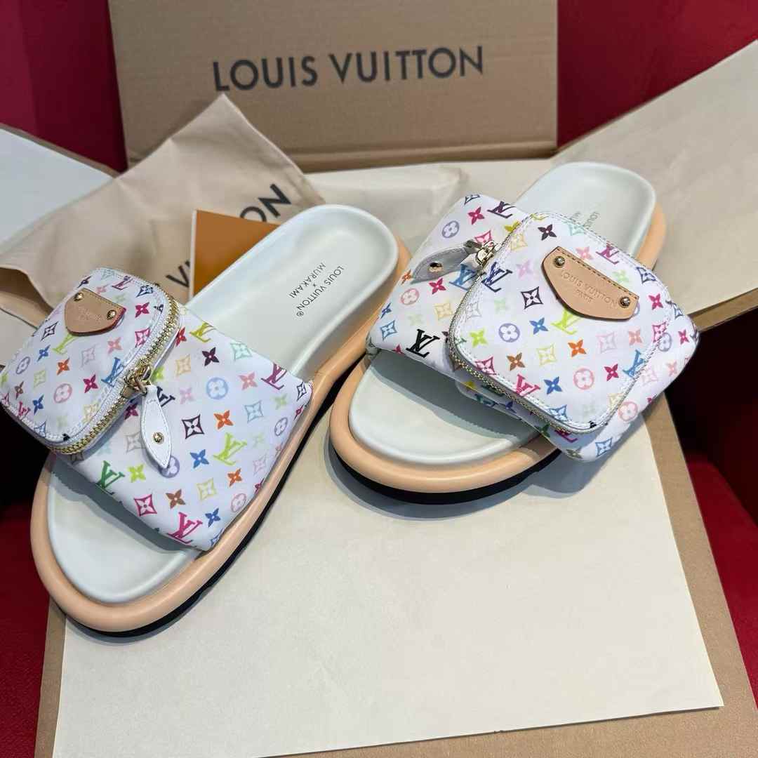 Louis Vuitton Slippers view 6