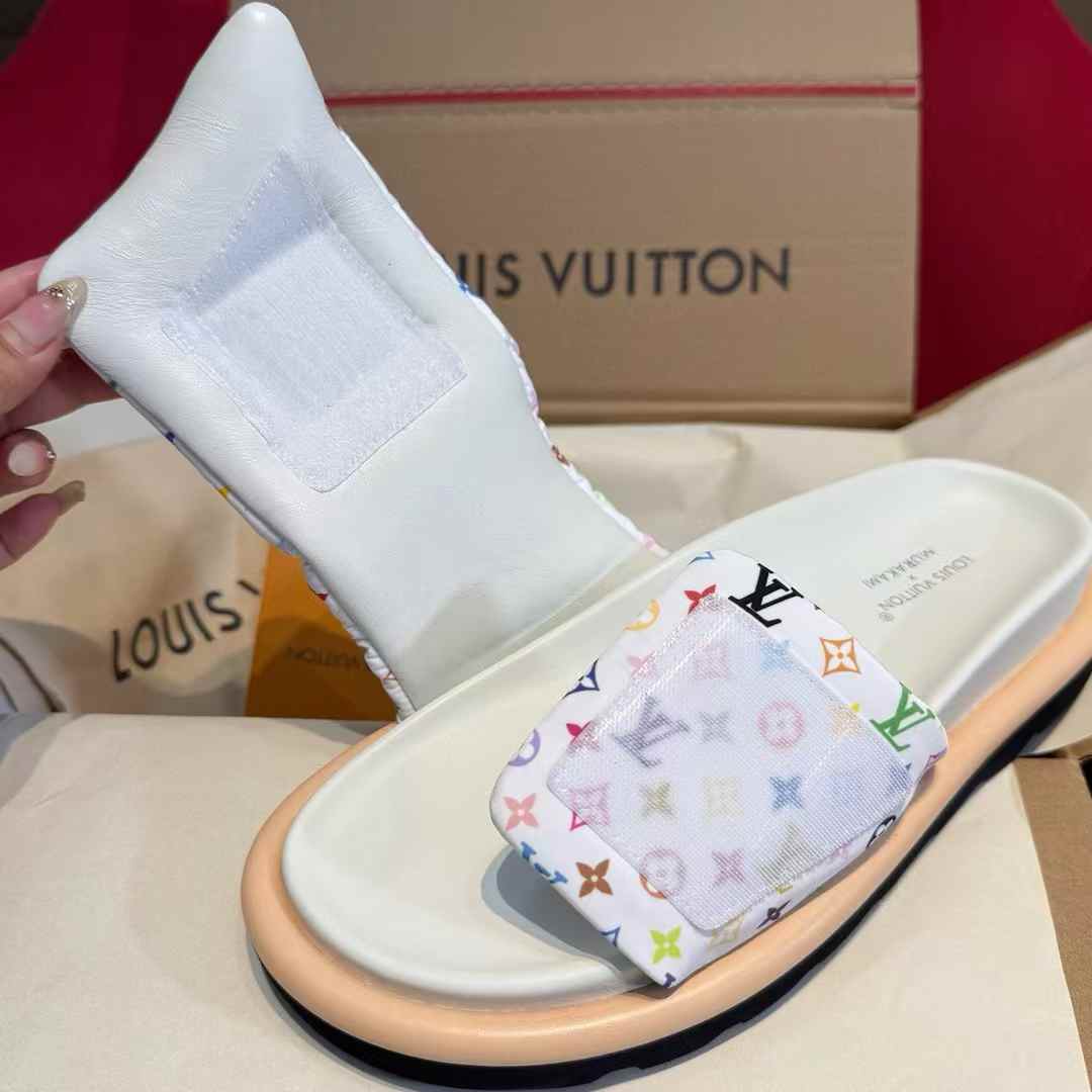 Louis Vuitton Slippers view 8