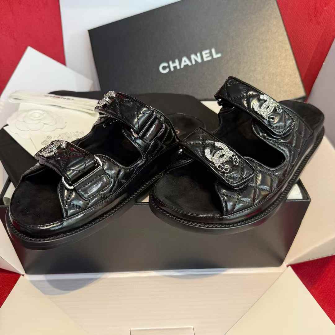 Chanel oil wax slippers view 6