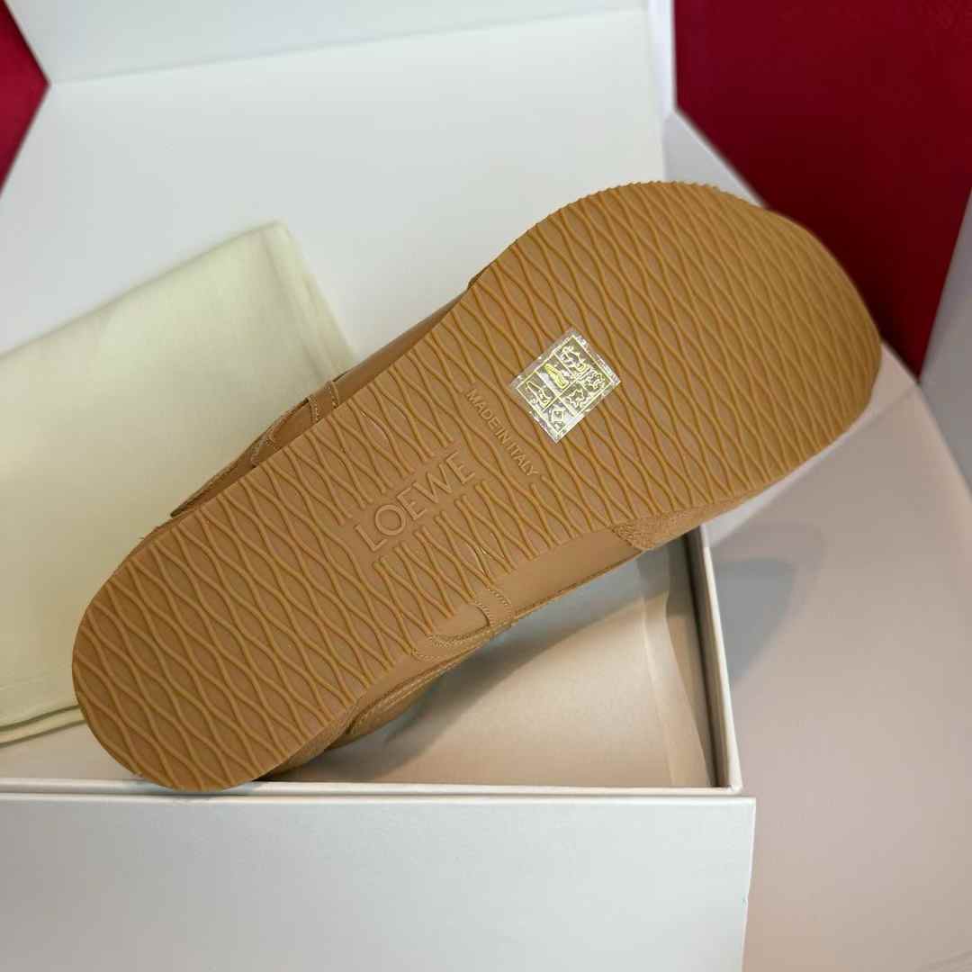 Loewe Sneakers view 11