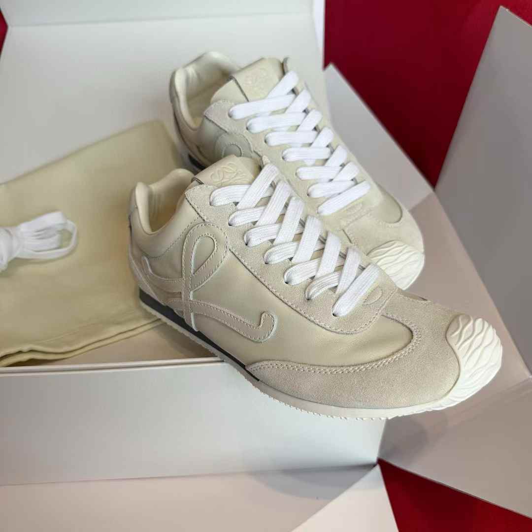 Loewe Sneakers view 3