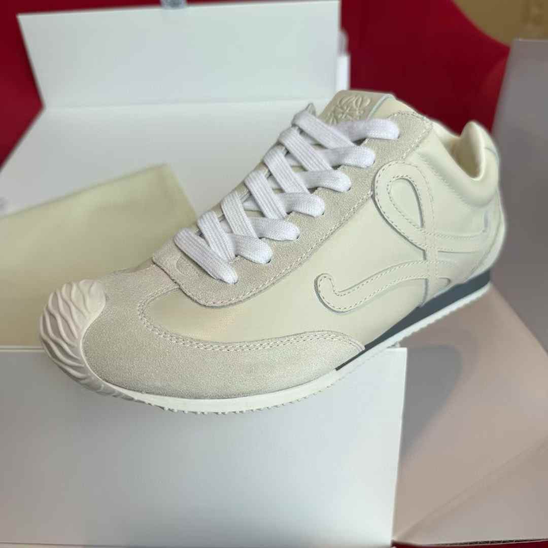 Loewe Sneakers view 5