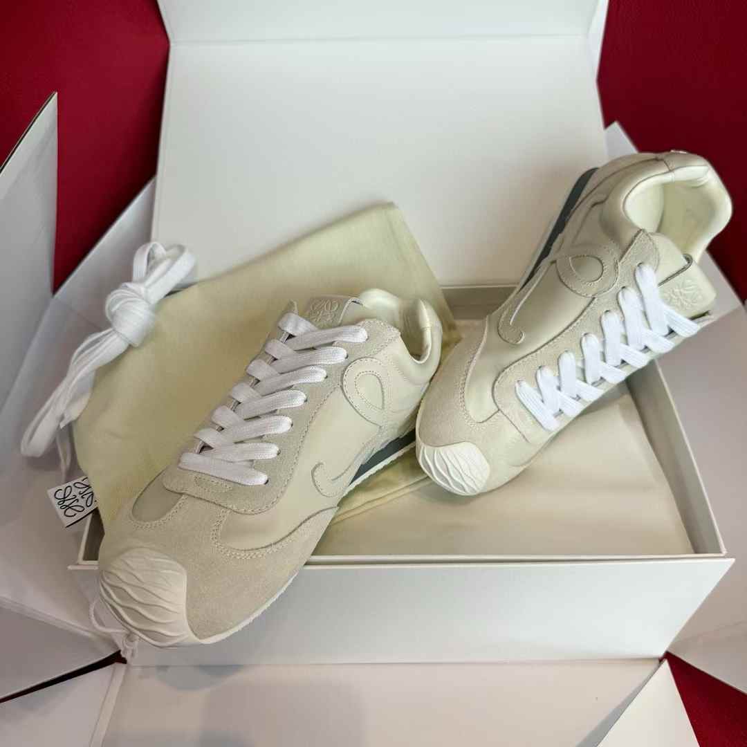 Loewe Sneakers view 6
