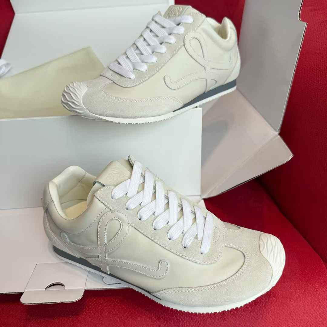 Loewe Sneakers view 7