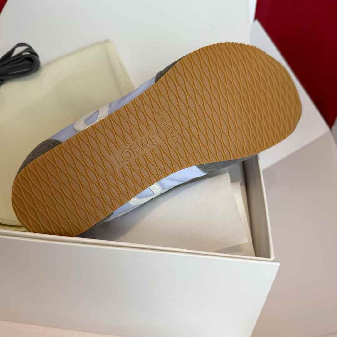 Loewe Sneakers view 7
