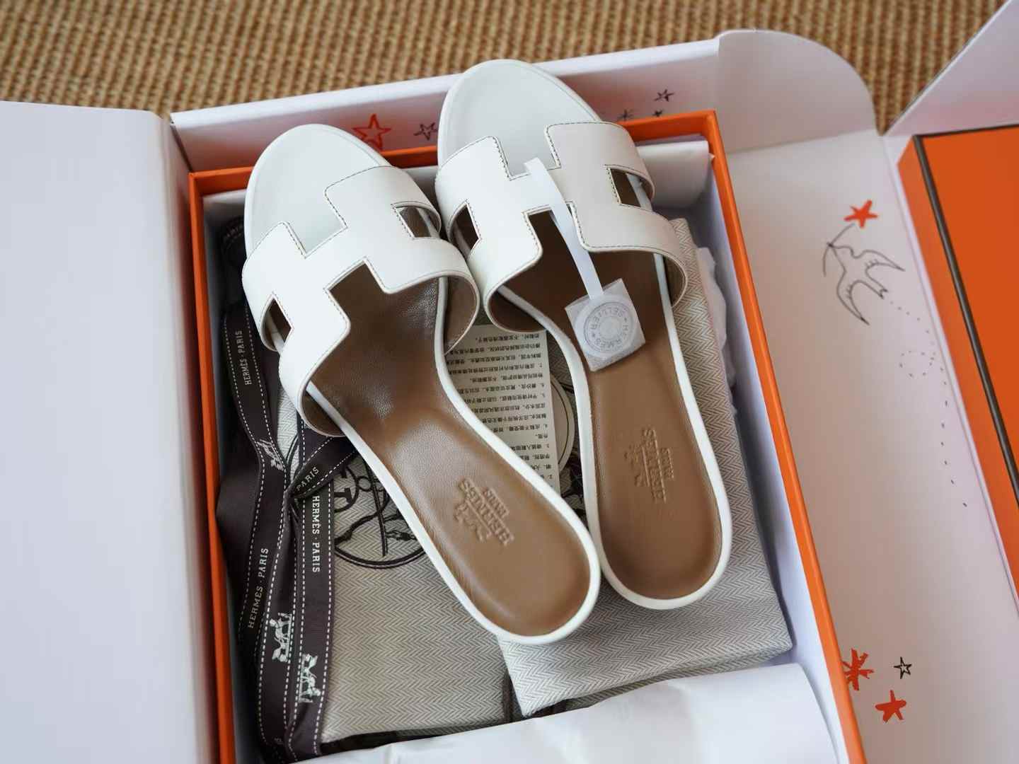 Hermès Slippers view 2