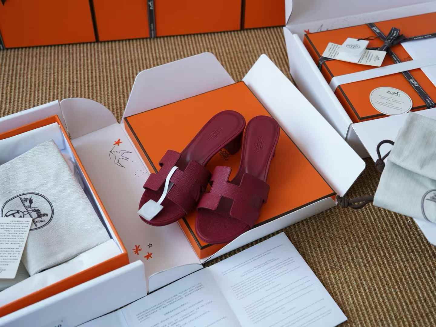 Hermès Slippers view 3