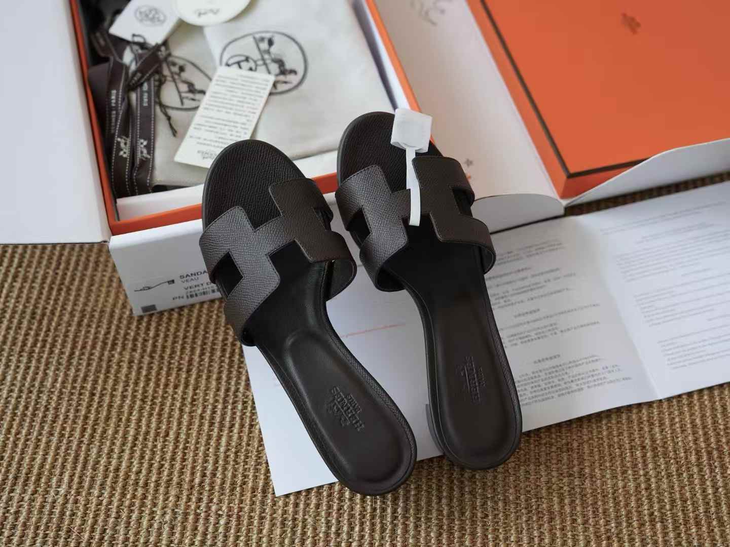Hermès Slippers view 8