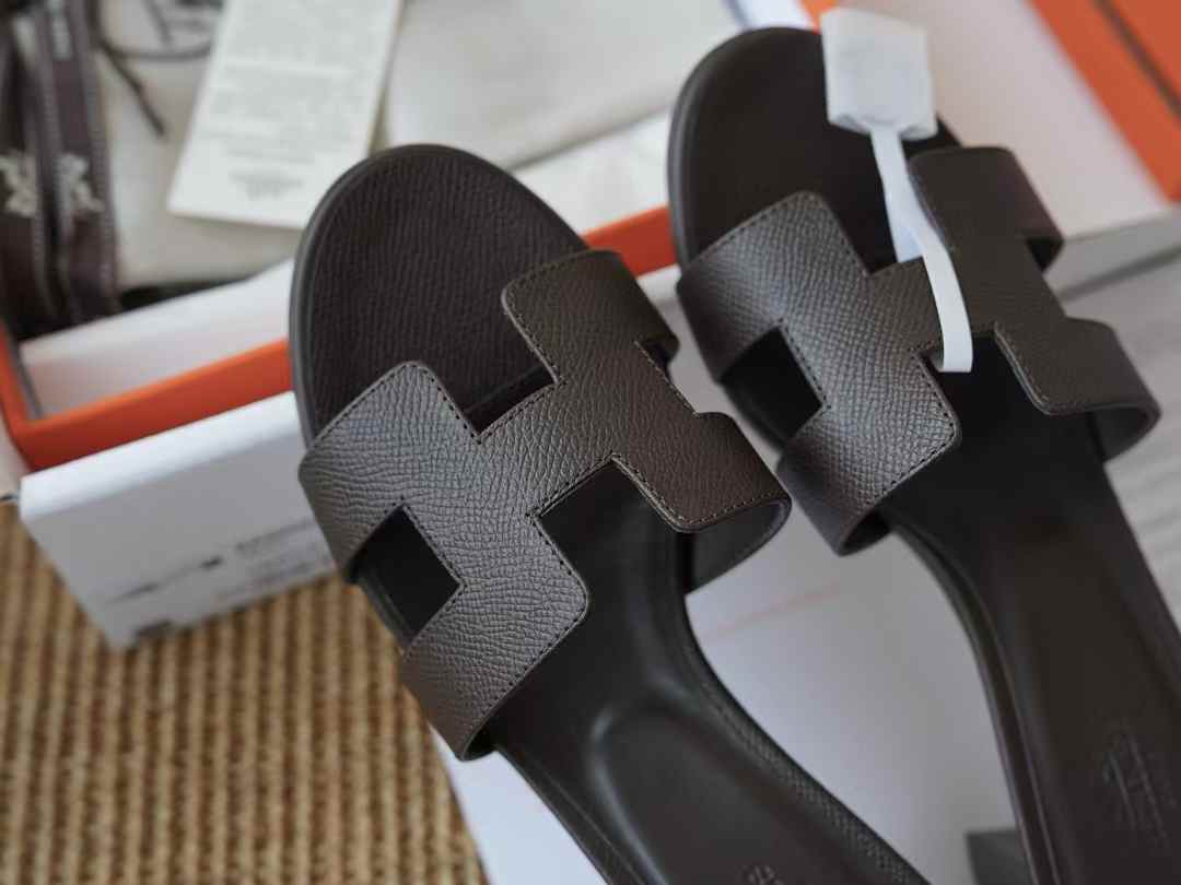 Hermès Slippers view 9