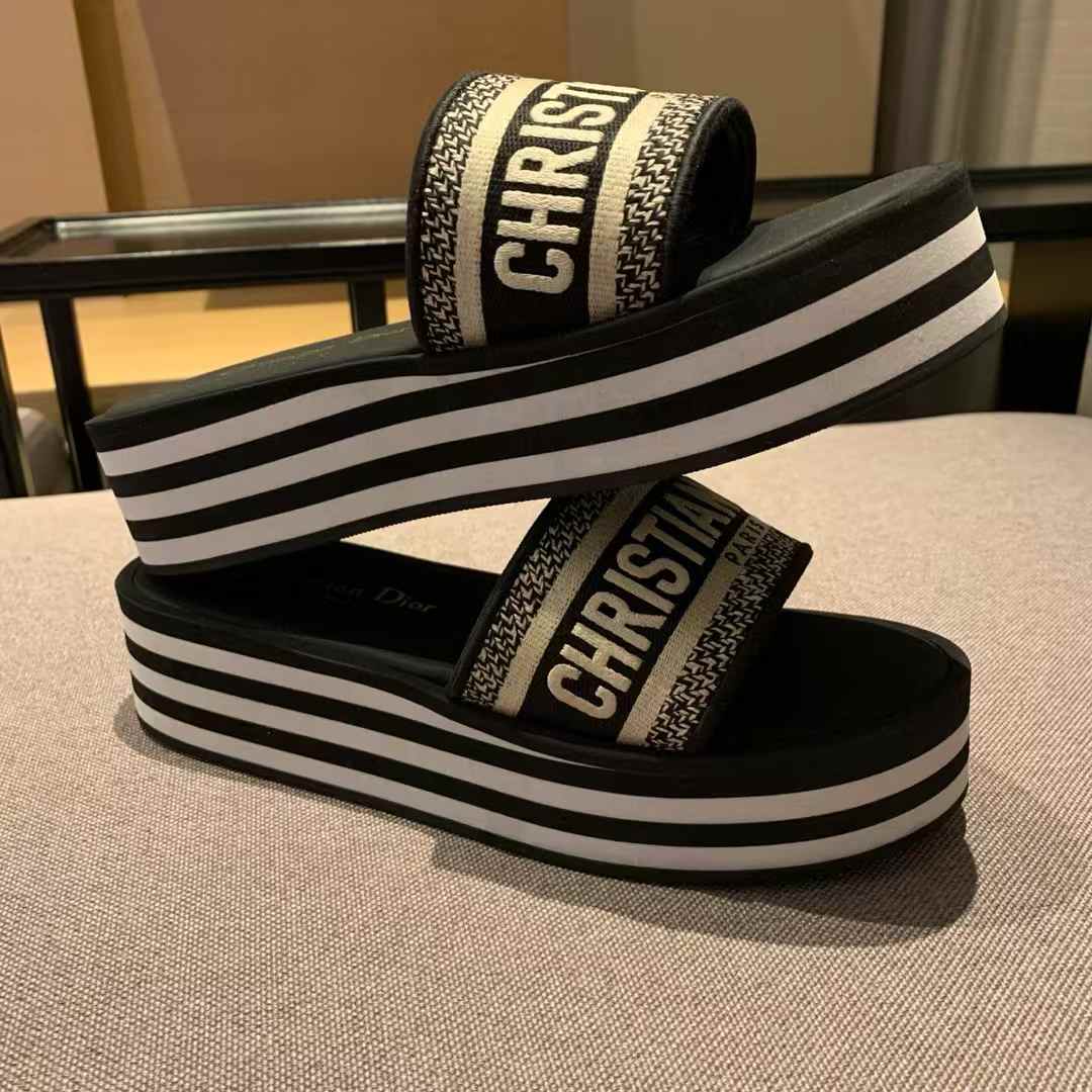 Dior Platform sandals view 6