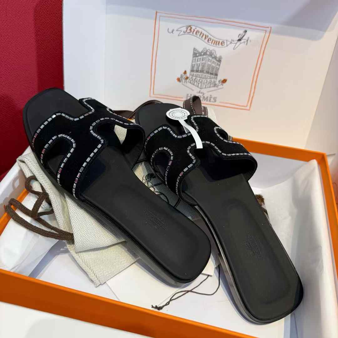 Hermès Slippers view 6
