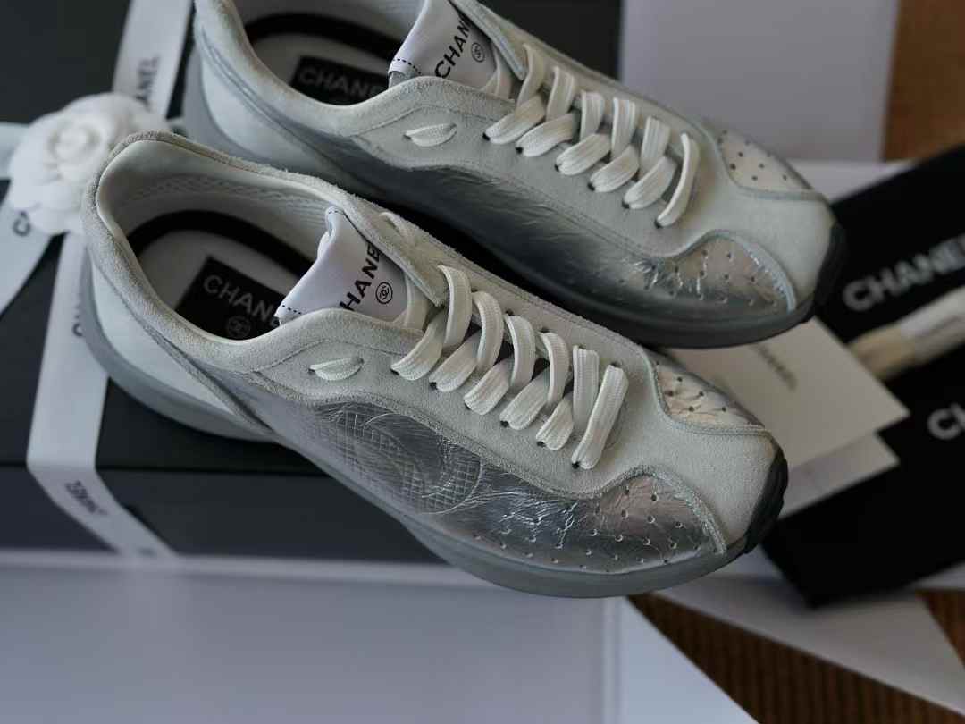 Chanel Casual sneakers view 4
