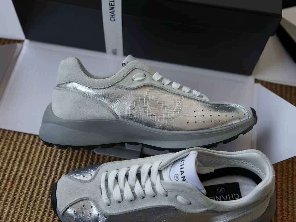 Chanel Casual sneakers view 7