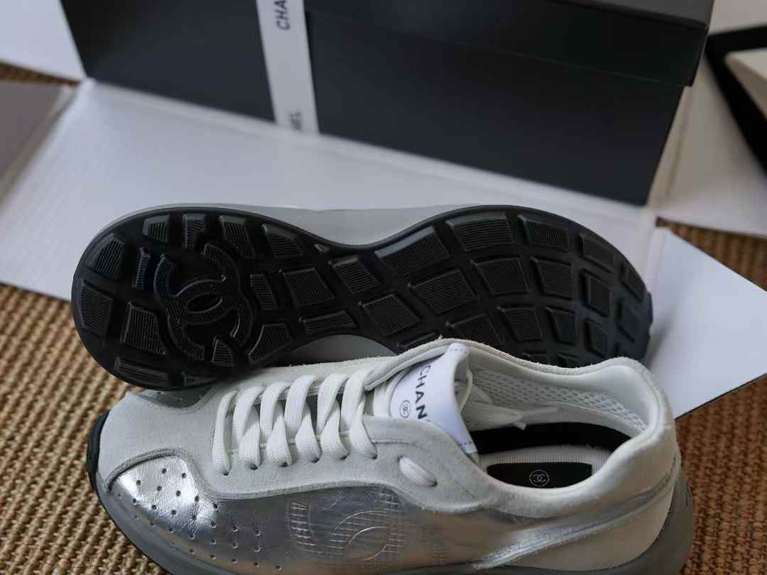 Chanel Casual sneakers view 8