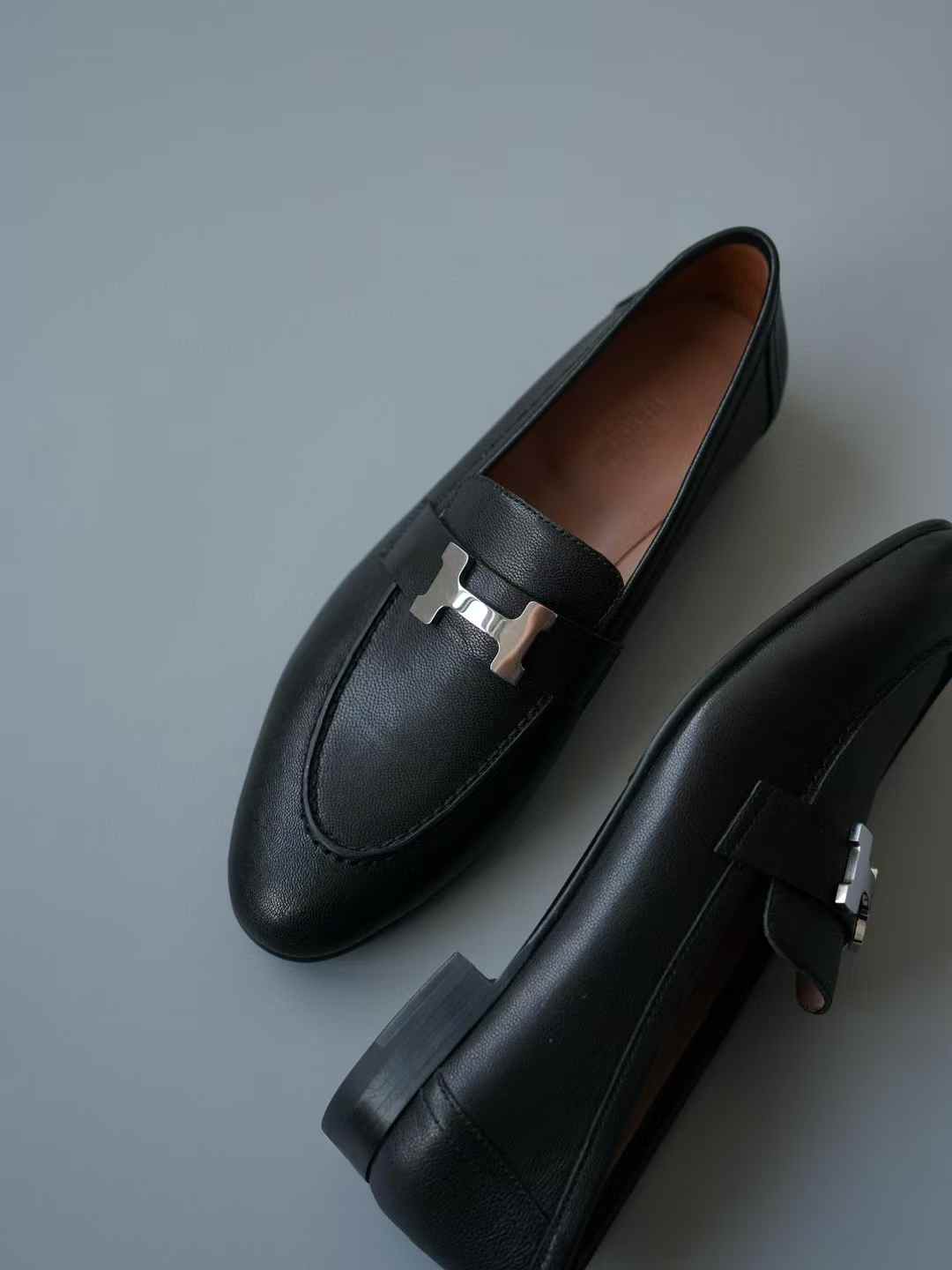 Hermès Flat-soled casual shoes view 3