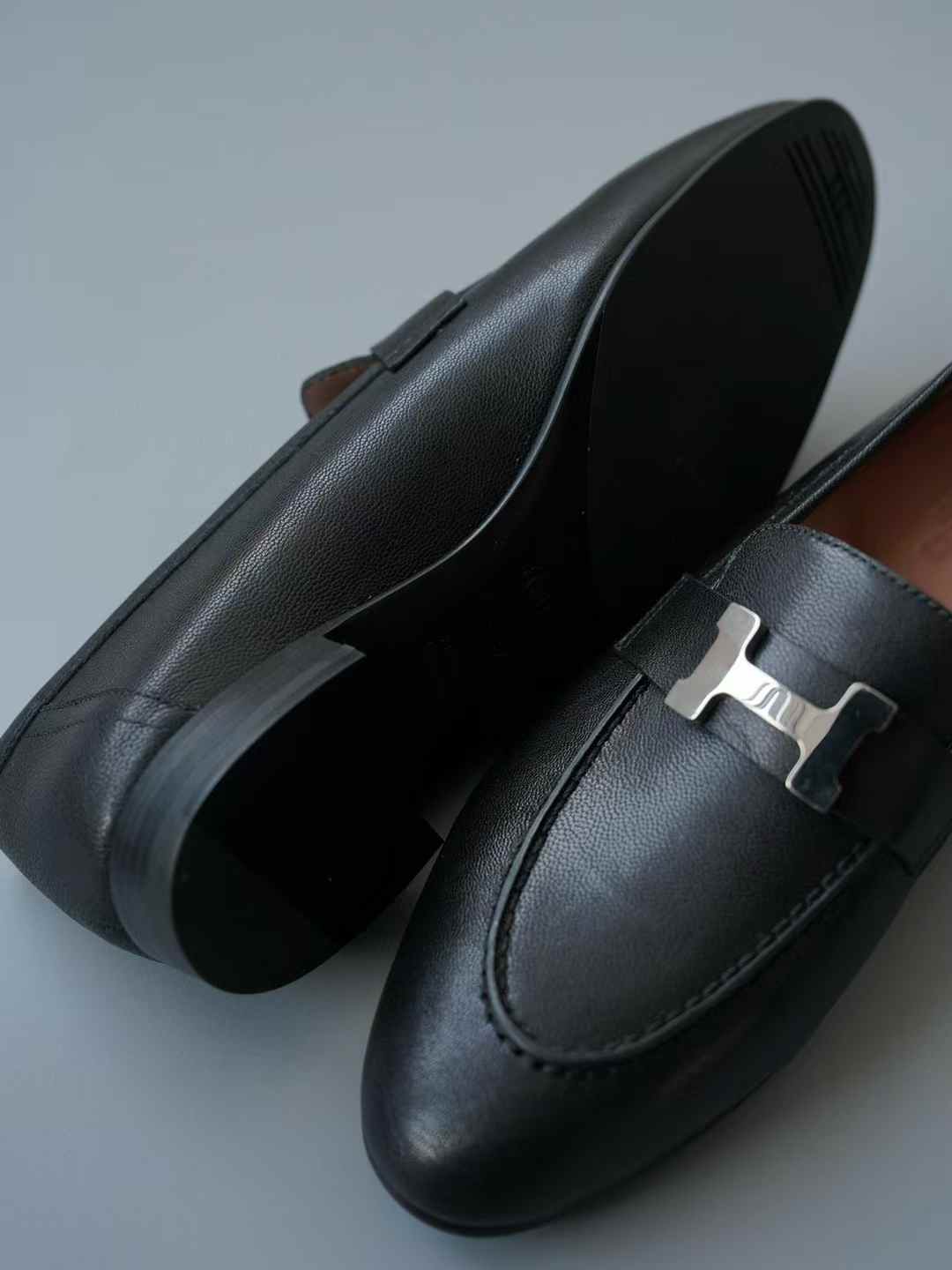 Hermès Flat-soled casual shoes view 4
