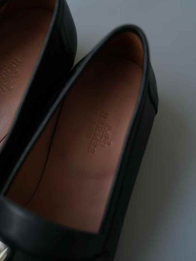 Hermès Flat-soled casual shoes view 9