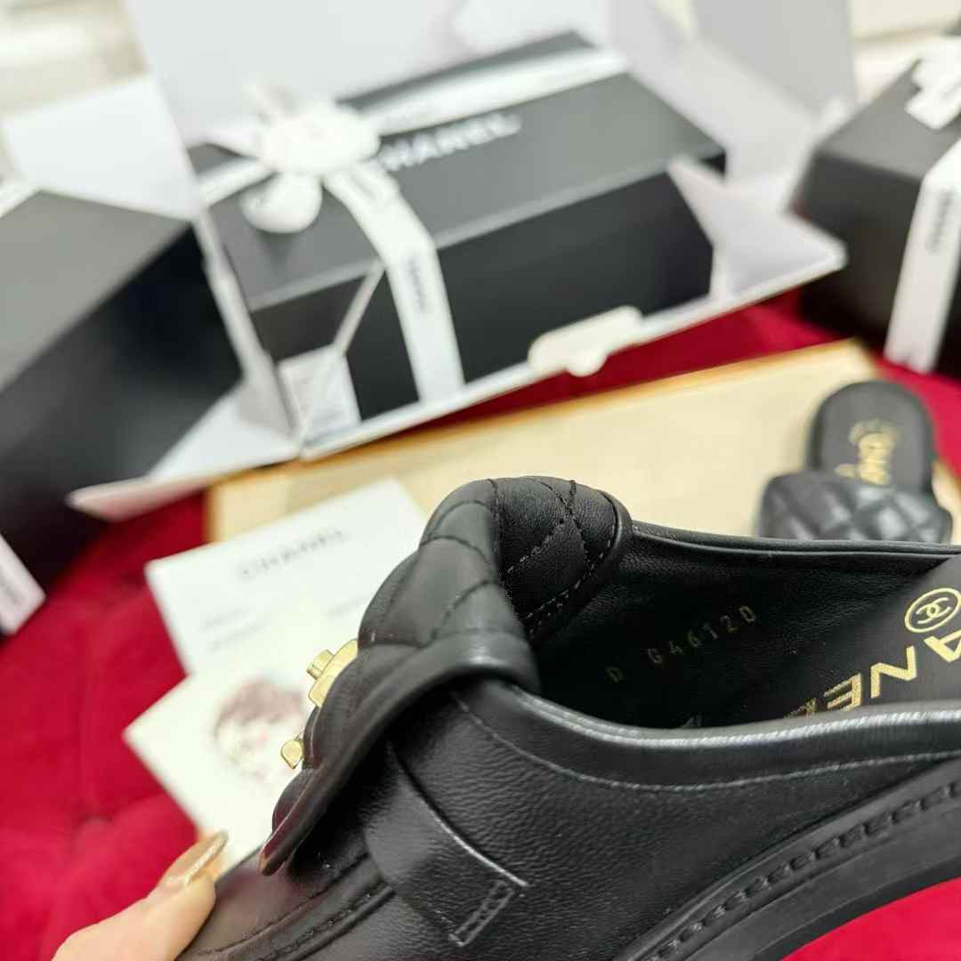 Chanel 25C VINTAGE Buckle Mueller slippers view 6