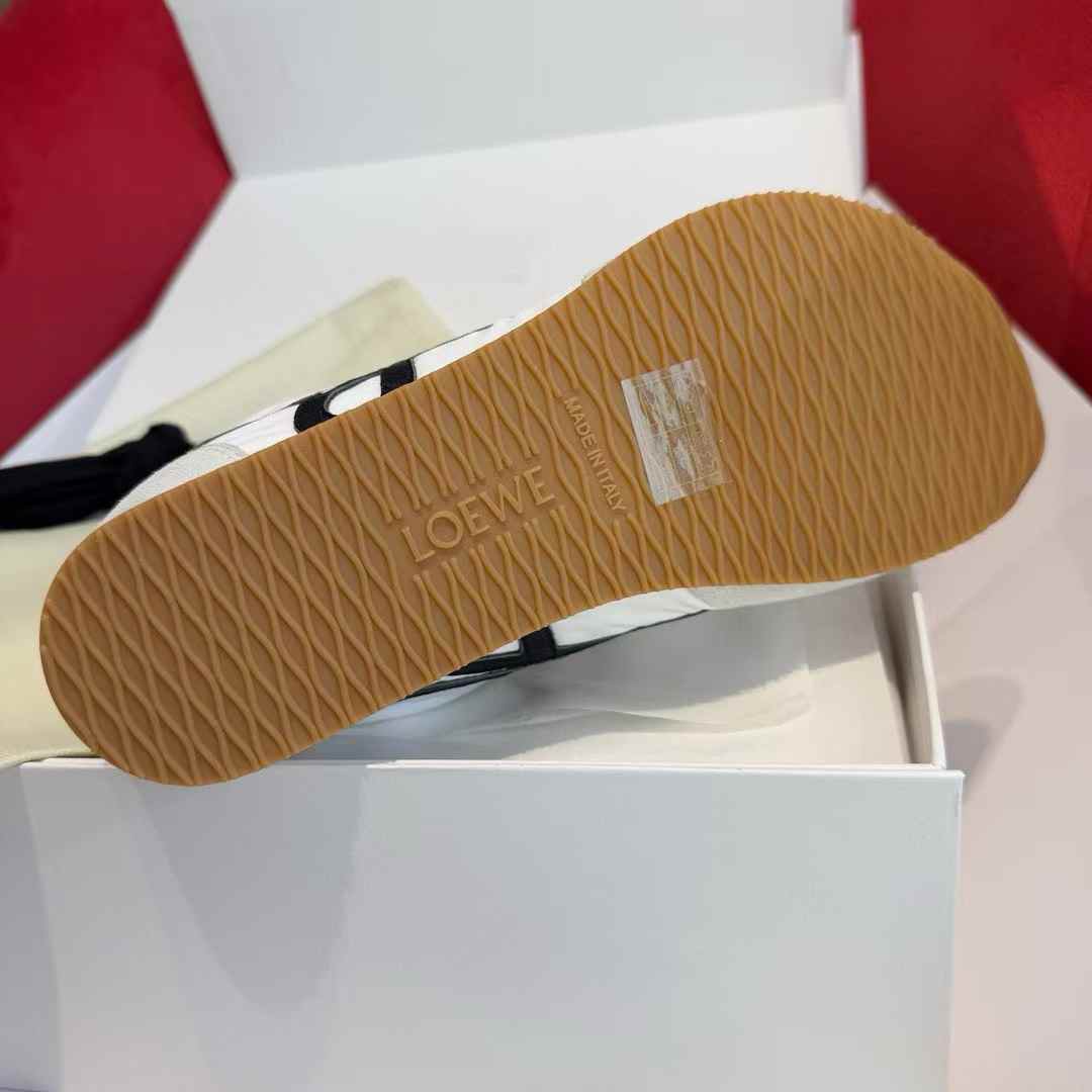 Loewe Sneakers view 10