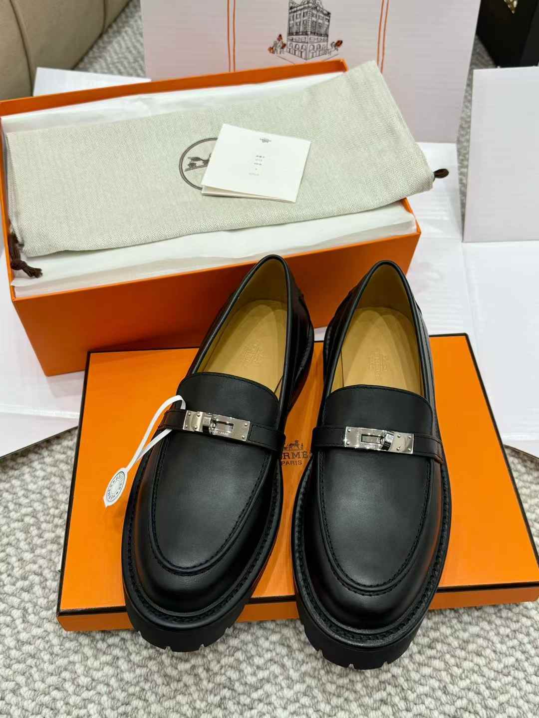 Hermès LCONE KELLY Casual shoes view 2