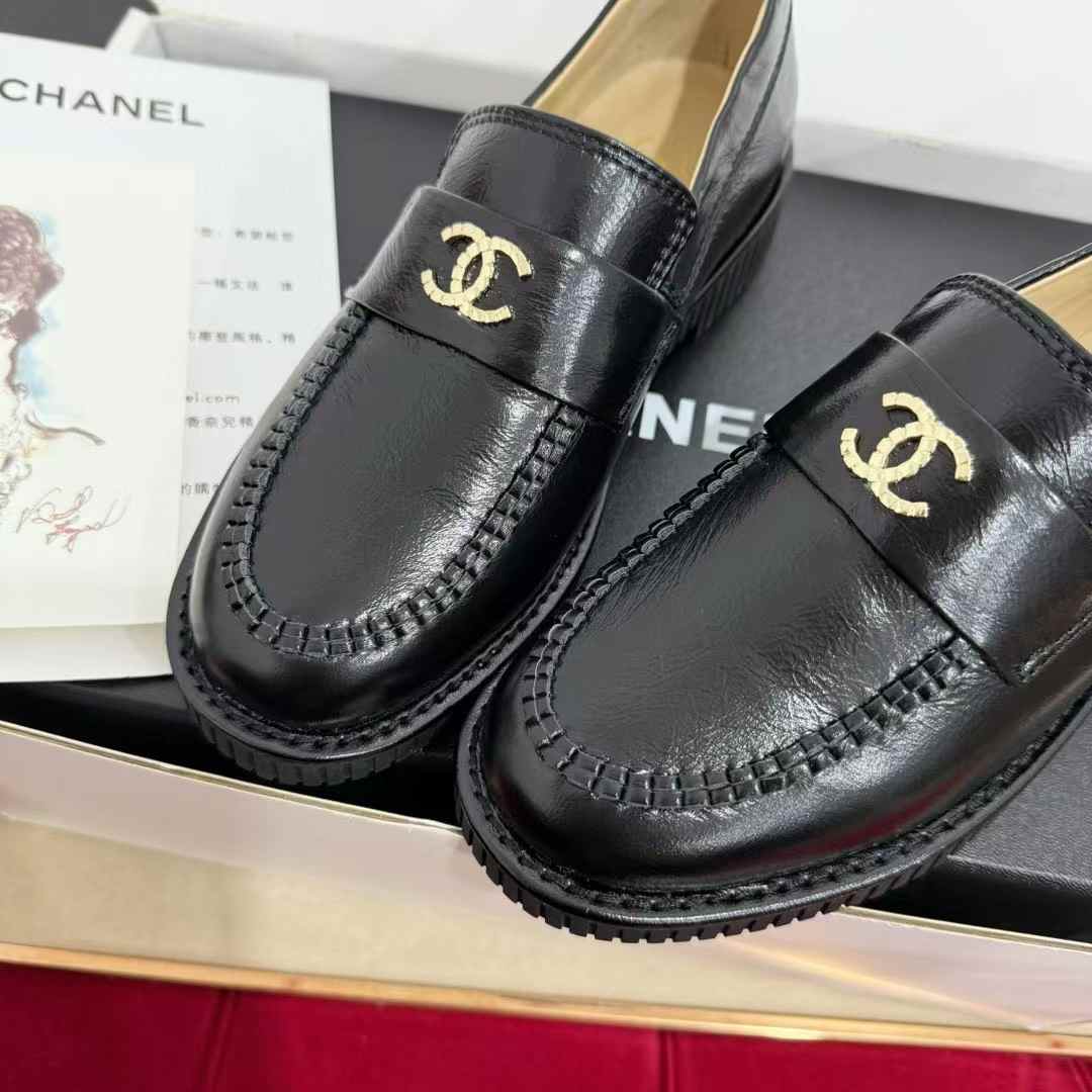 Chanel Casual leather shoes view 8