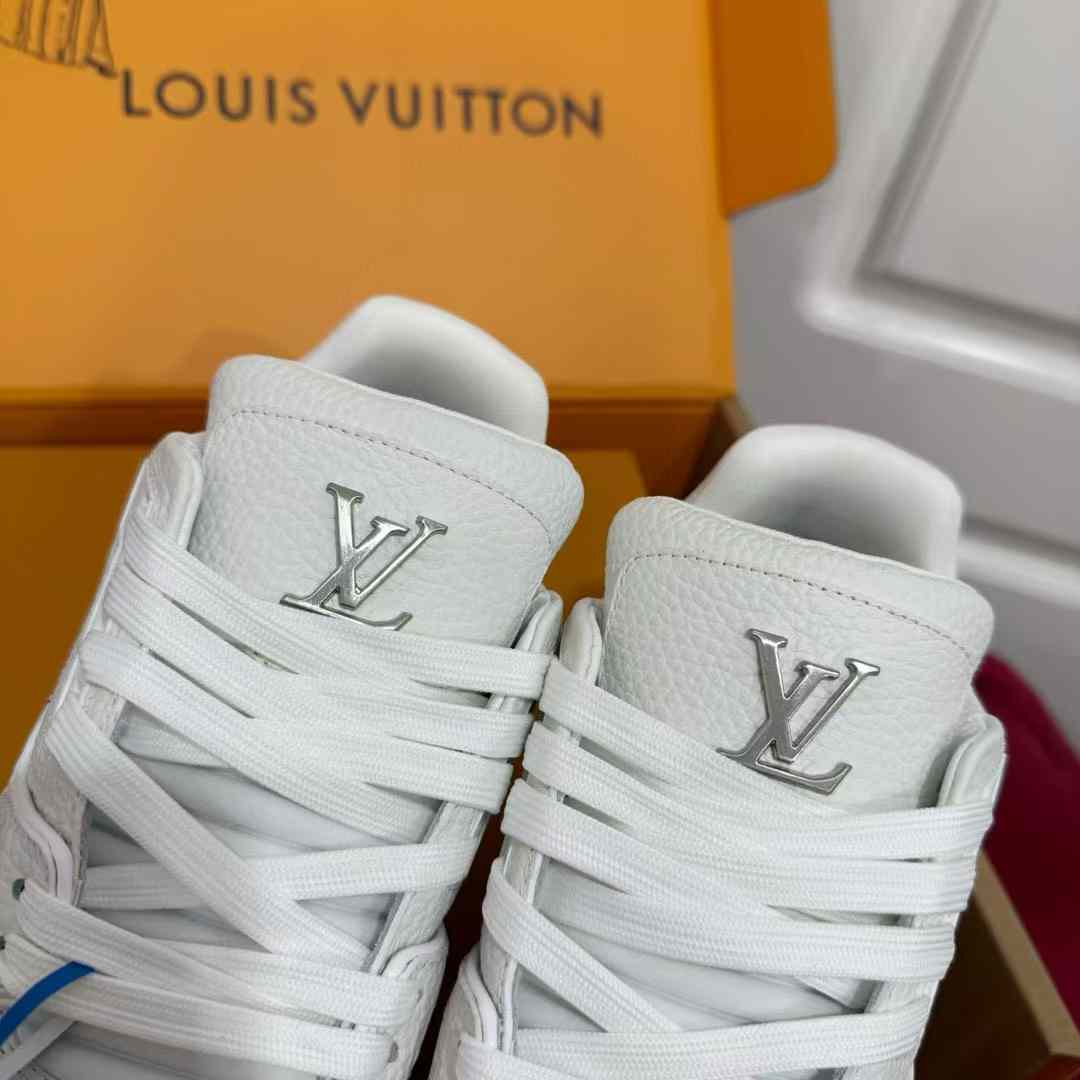 Louis Vuitton TRAINER 25 Sneakers view 4