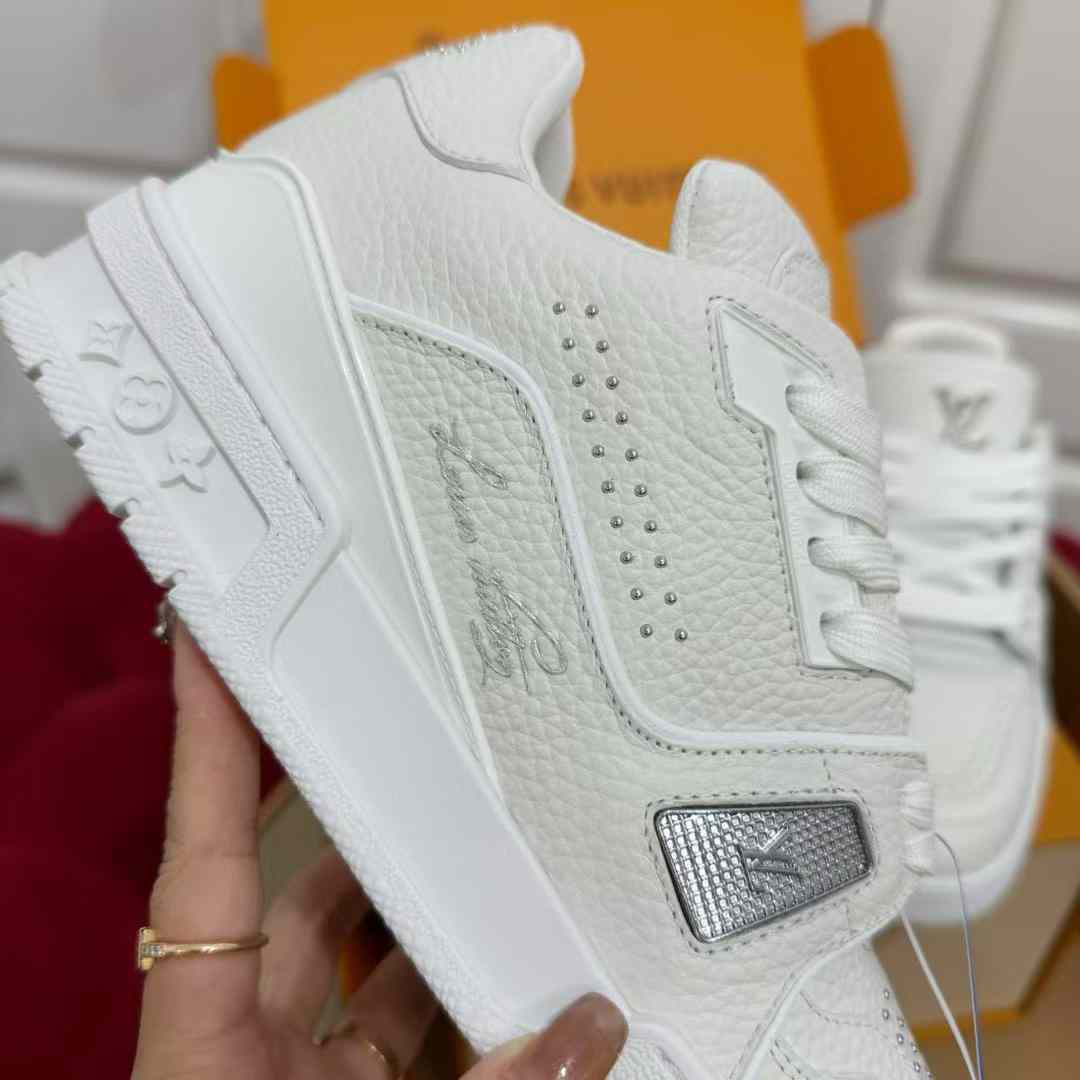 Louis Vuitton TRAINER 25 Sneakers view 5