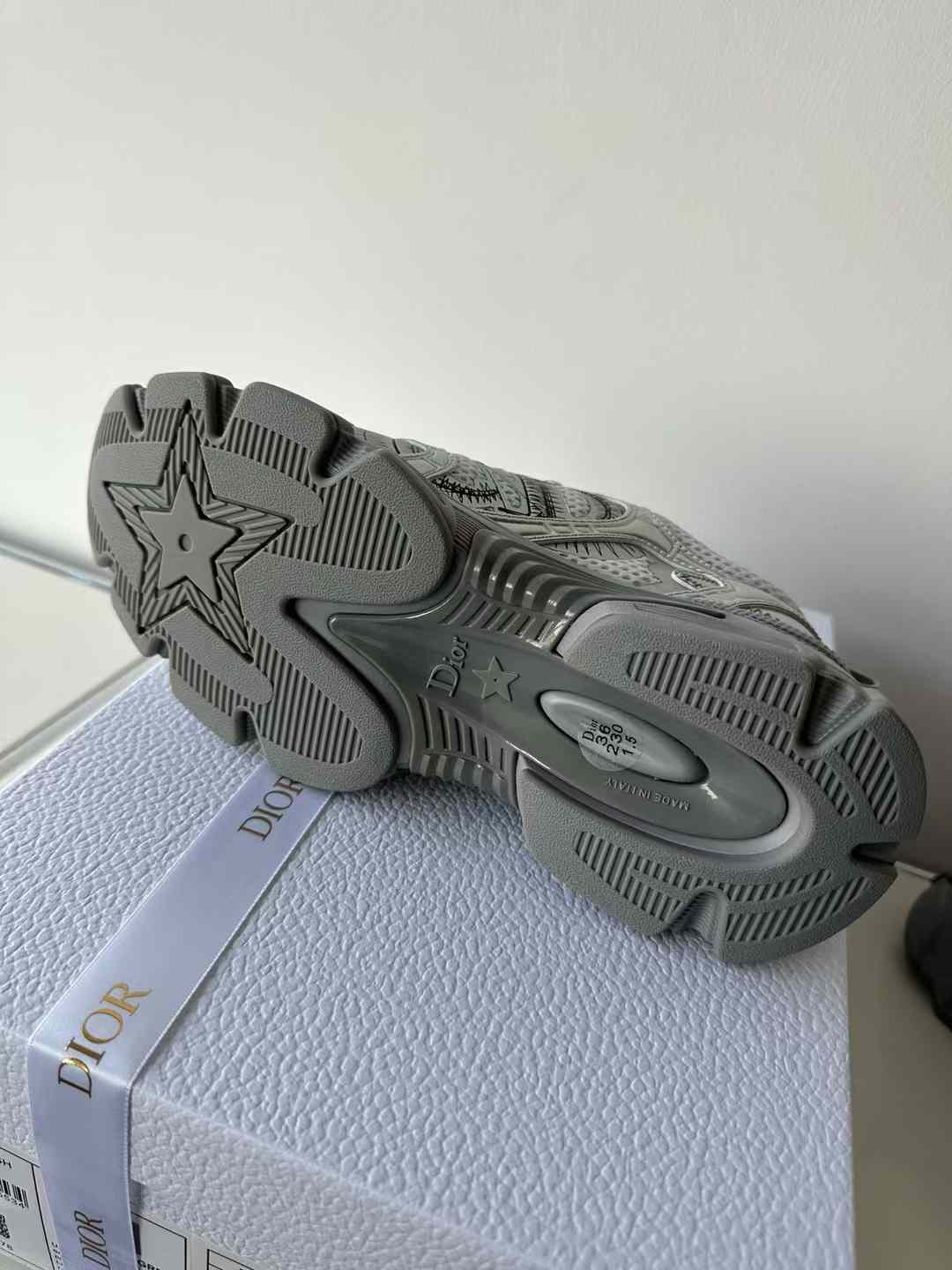 Dior Chrono Sneakers view 9