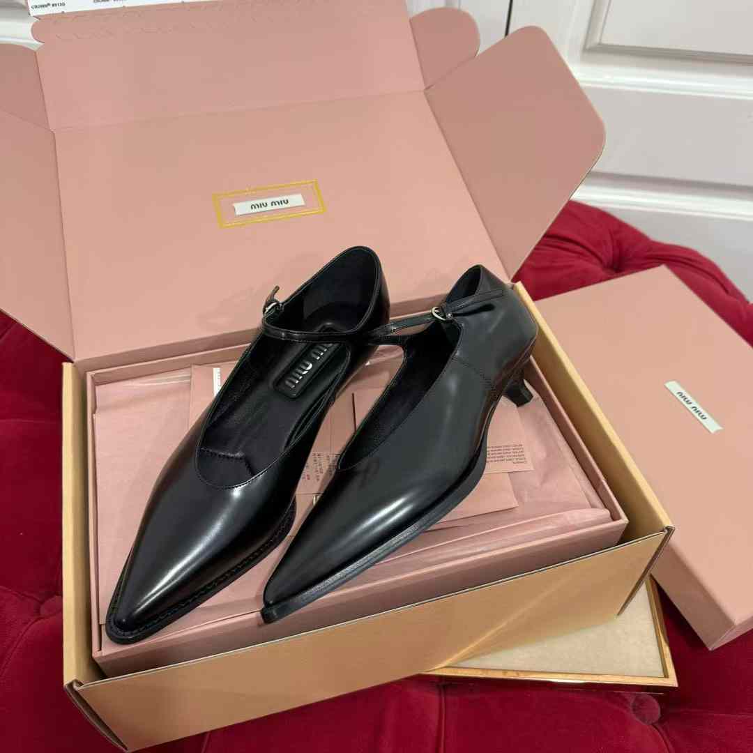 Miu Miu 2024 High heels view 3