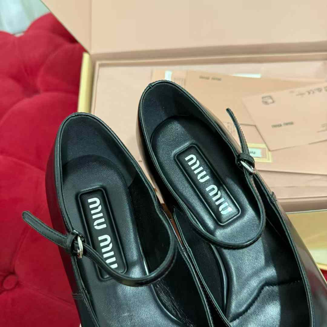 Miu Miu 2024 High heels view 5