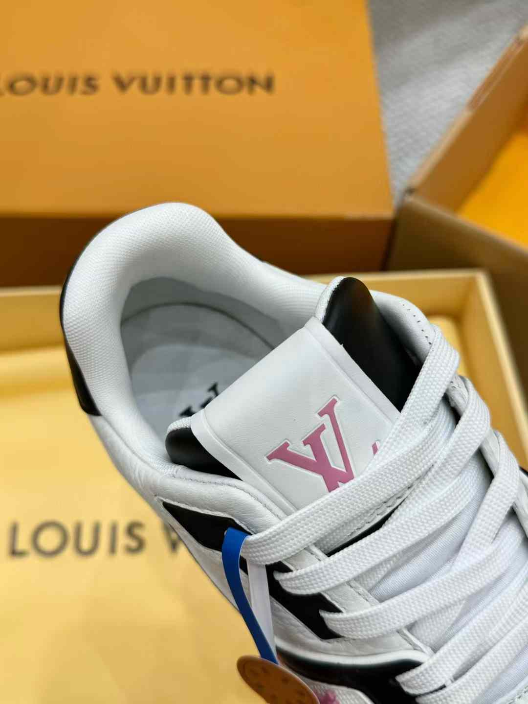 Louis Vuitton TRAINER 2024 NEW Sneakers view 6
