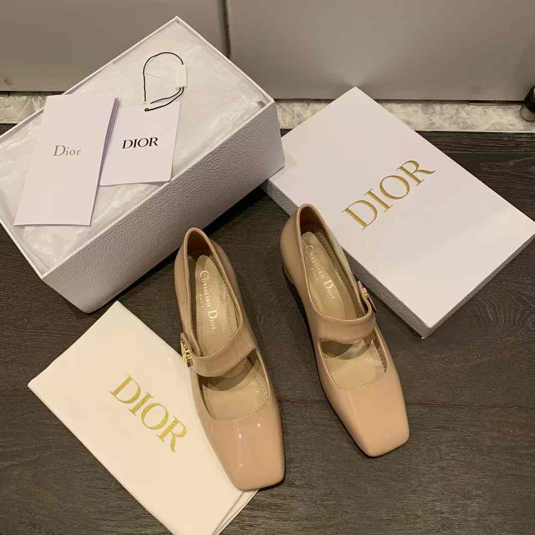 Dior MISS Leather shoes view 2