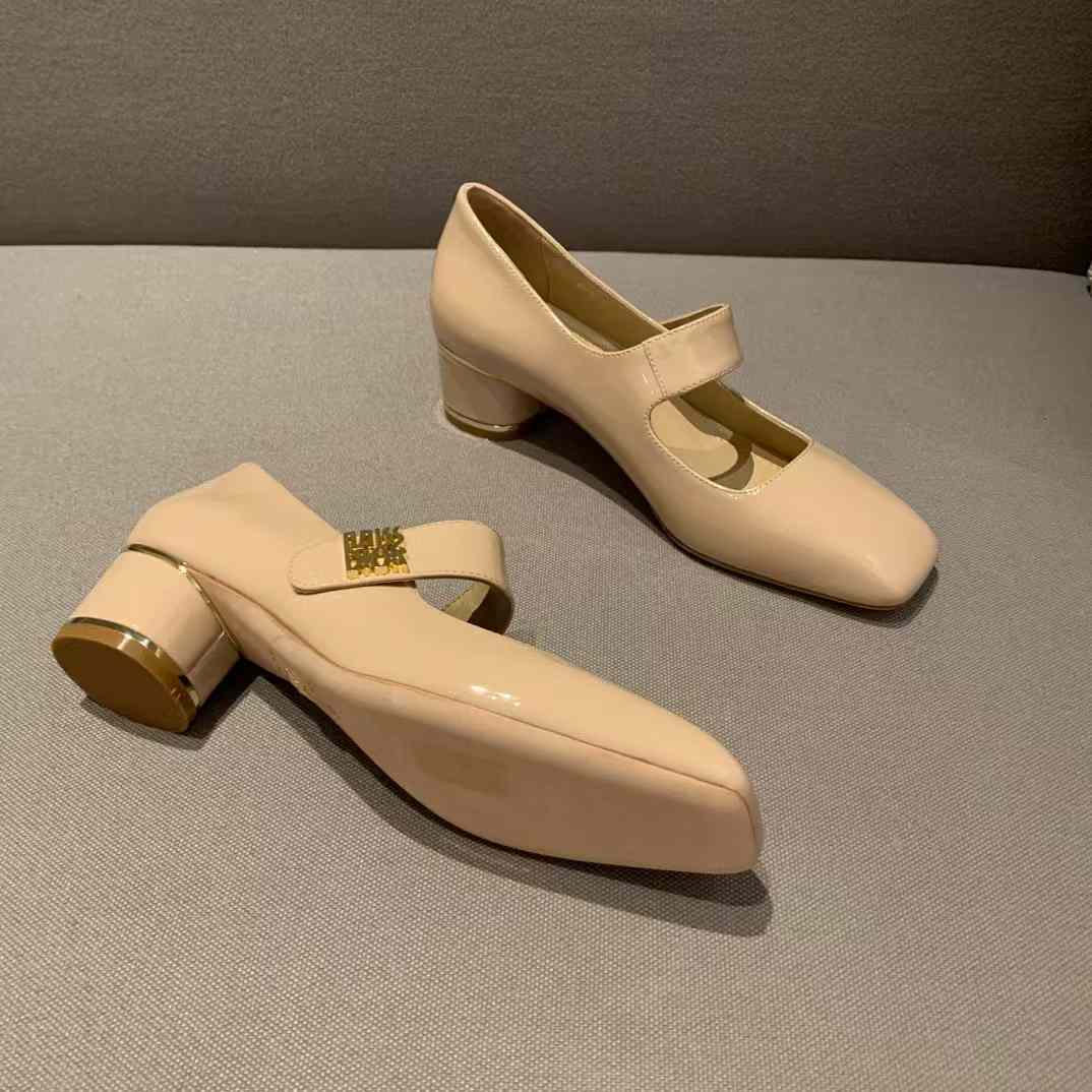 Dior MISS Leather shoes view 4