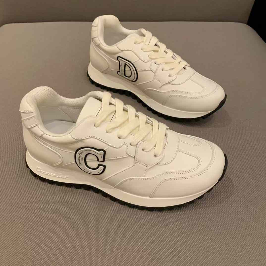 Dior Sneakers view 1