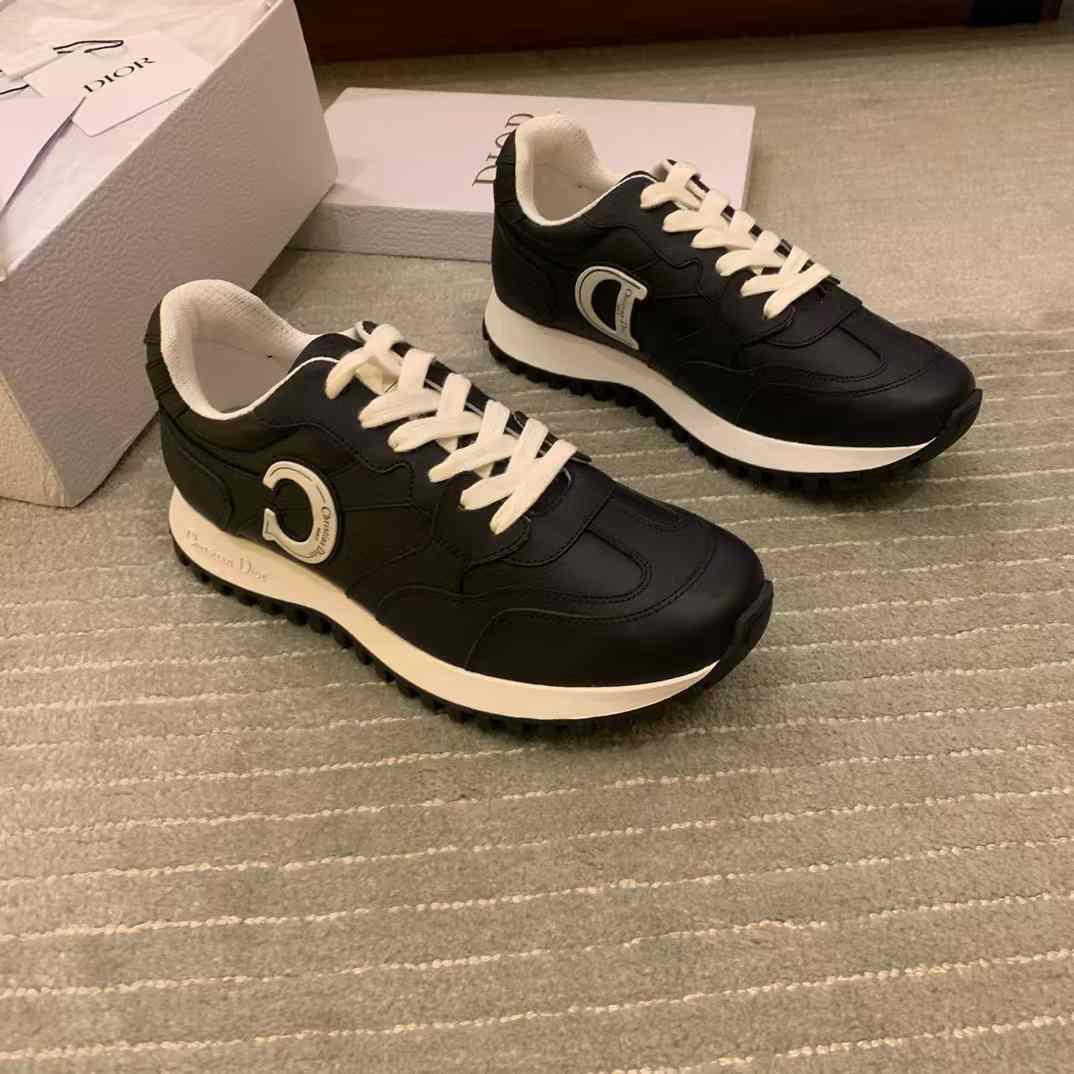 Dior Sneakers view 19
