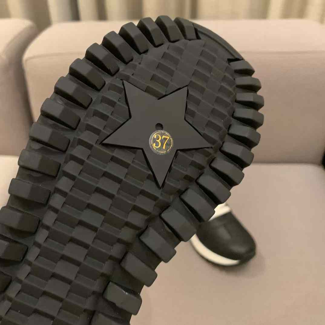 Dior Sneakers view 26
