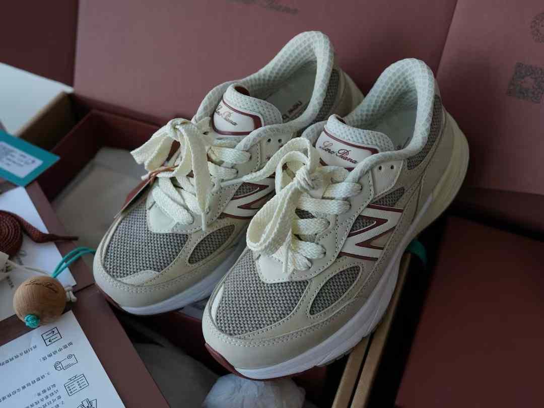 Loro Piana NEW BALANCE 990V6 Sneakers view 10