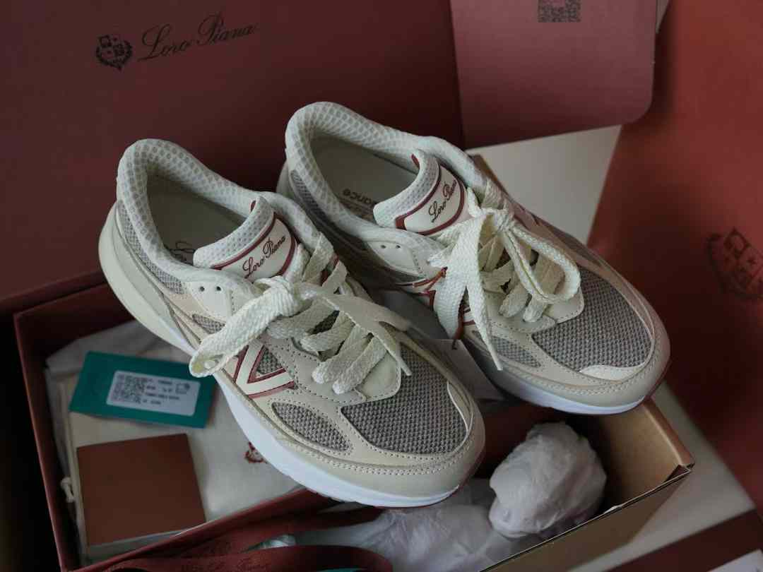 Loro Piana NEW BALANCE 990V6 Sneakers view 2