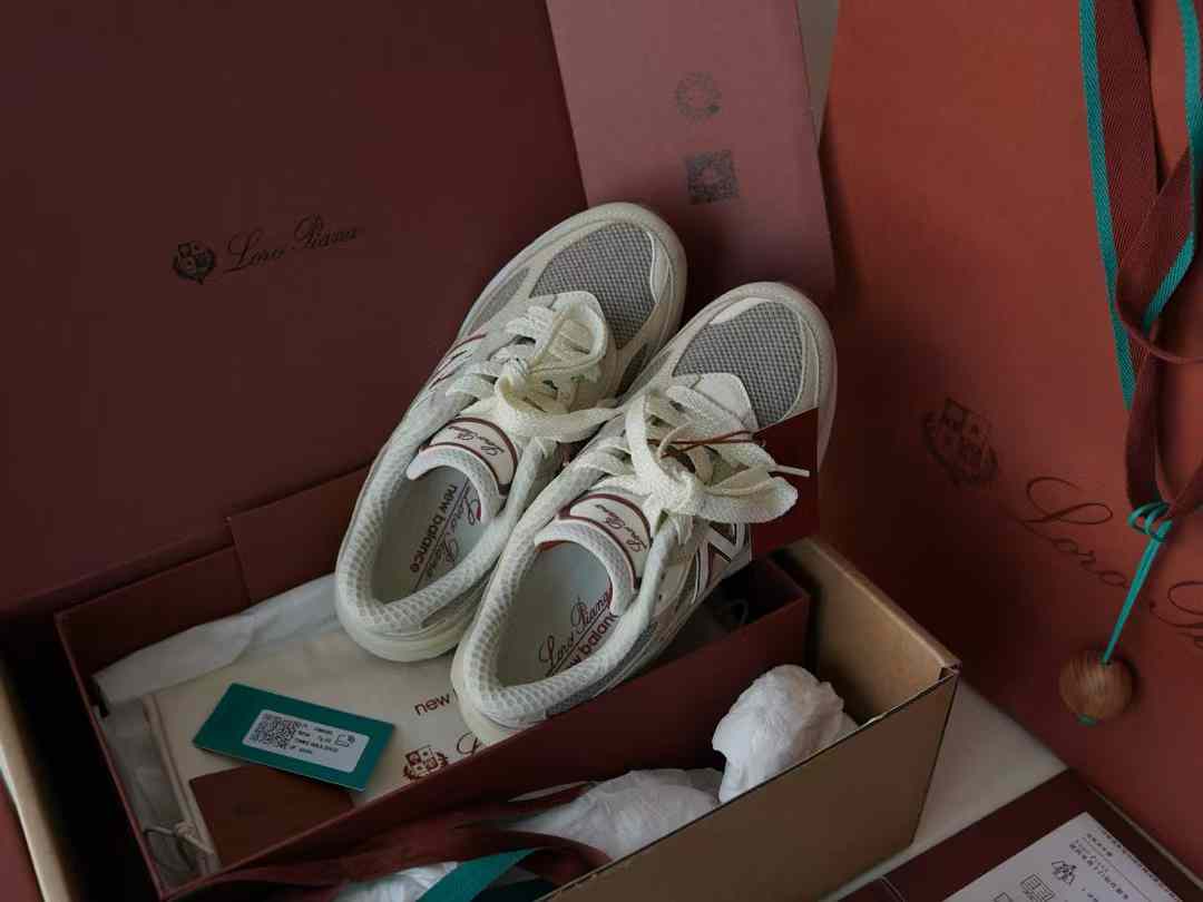 Loro Piana NEW BALANCE 990V6 Sneakers view 8