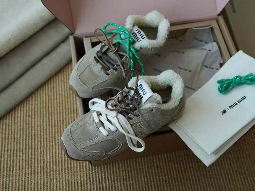 Miu Miu new balance x 530 SL Sneakers view 1