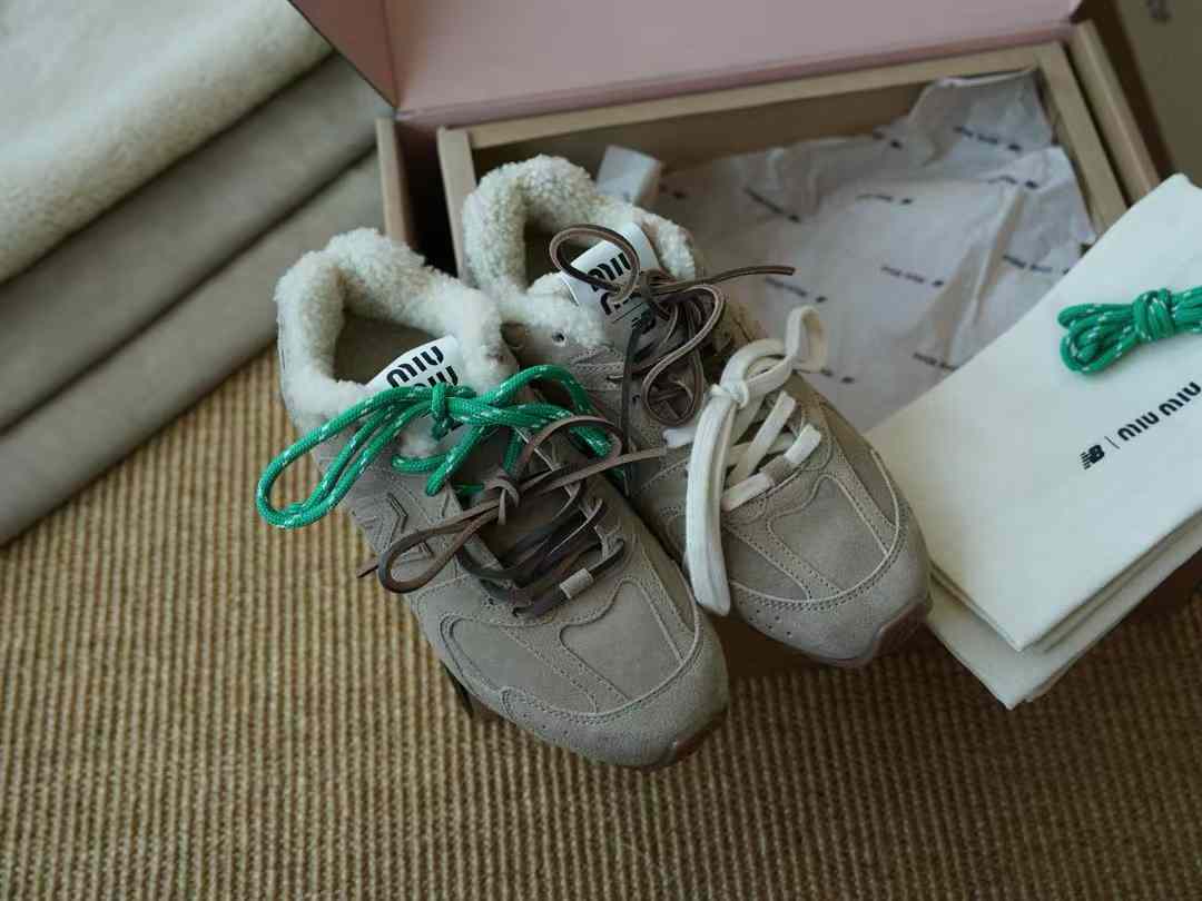 Miu Miu new balance x 530 SL Sneakers view 3